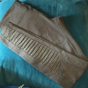 AlO yoga leggings